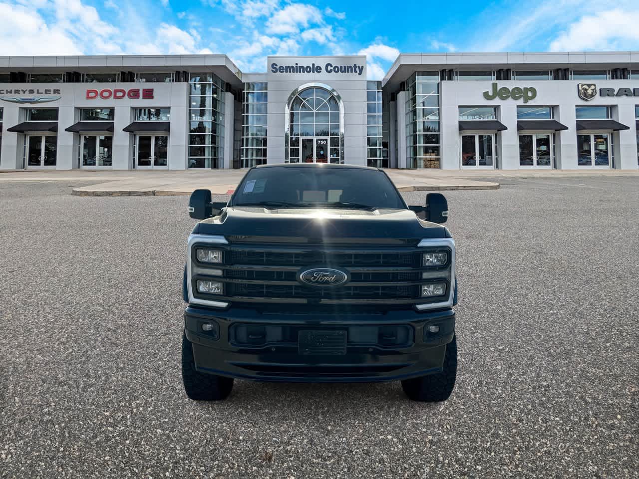 Ford F-250 LARIAT 2023