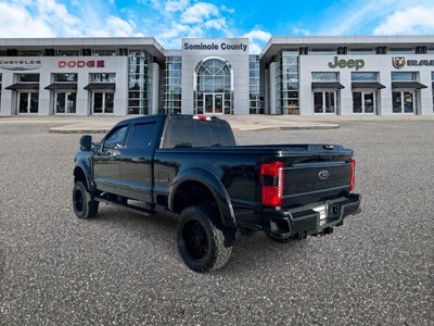 Ford F-250 LARIAT 2023