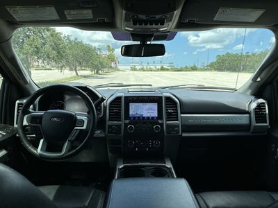 Ford F-250 LARIAT 2020