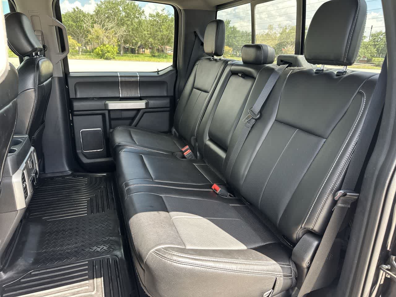Ford F-250 LARIAT 2020