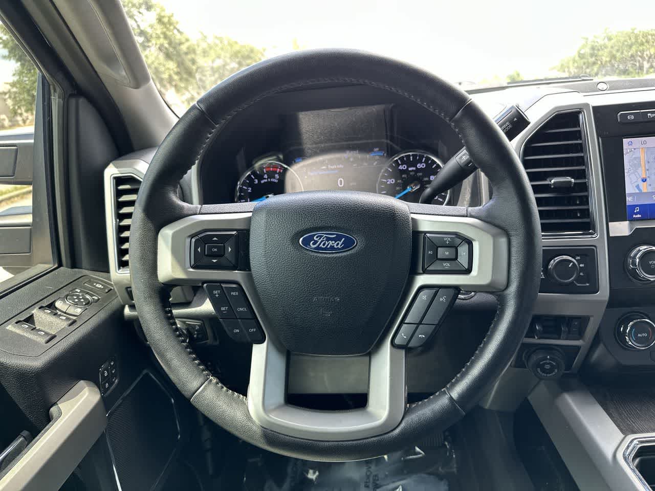 Ford F-250 LARIAT 2020