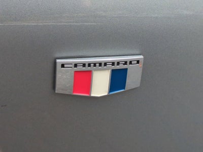 Chevrolet Camaro Coupé 2LT con tracción trasera, 2023