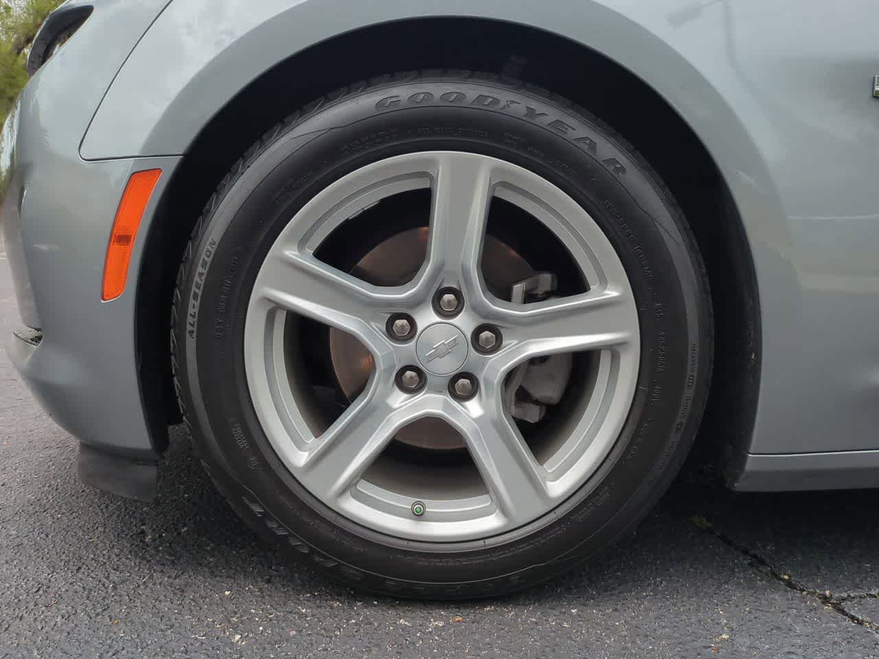 Chevrolet Camaro Coupé 2LT con tracción trasera, 2023