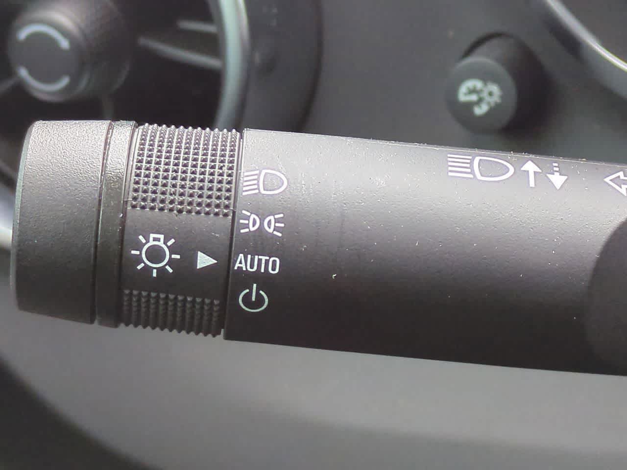 Chevrolet Camaro Coupé 2LT con tracción trasera, 2023