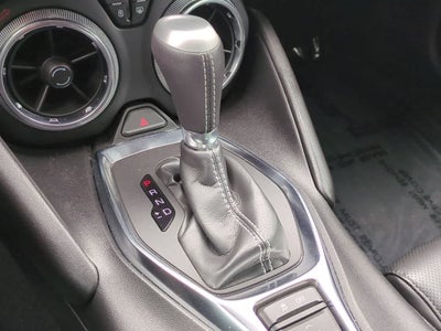 Chevrolet Camaro Coupé 2LT con tracción trasera, 2023