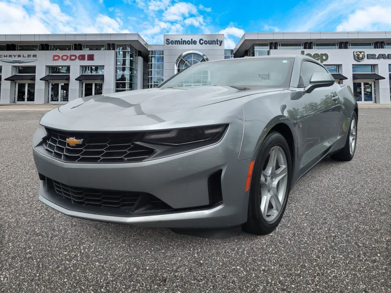 Chevrolet Camaro Coupé 2LT con tracción trasera, 2023