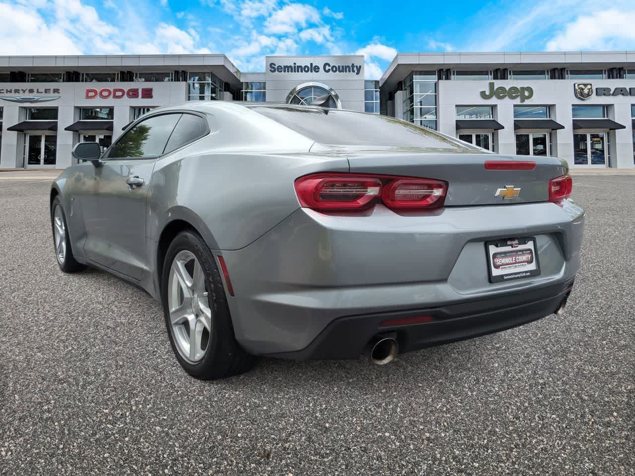 Chevrolet Camaro Coupé 2LT con tracción trasera, 2023