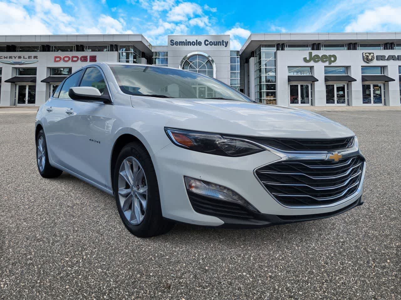 Chevrolet Malibu 1LT con tracción delantera, 2024