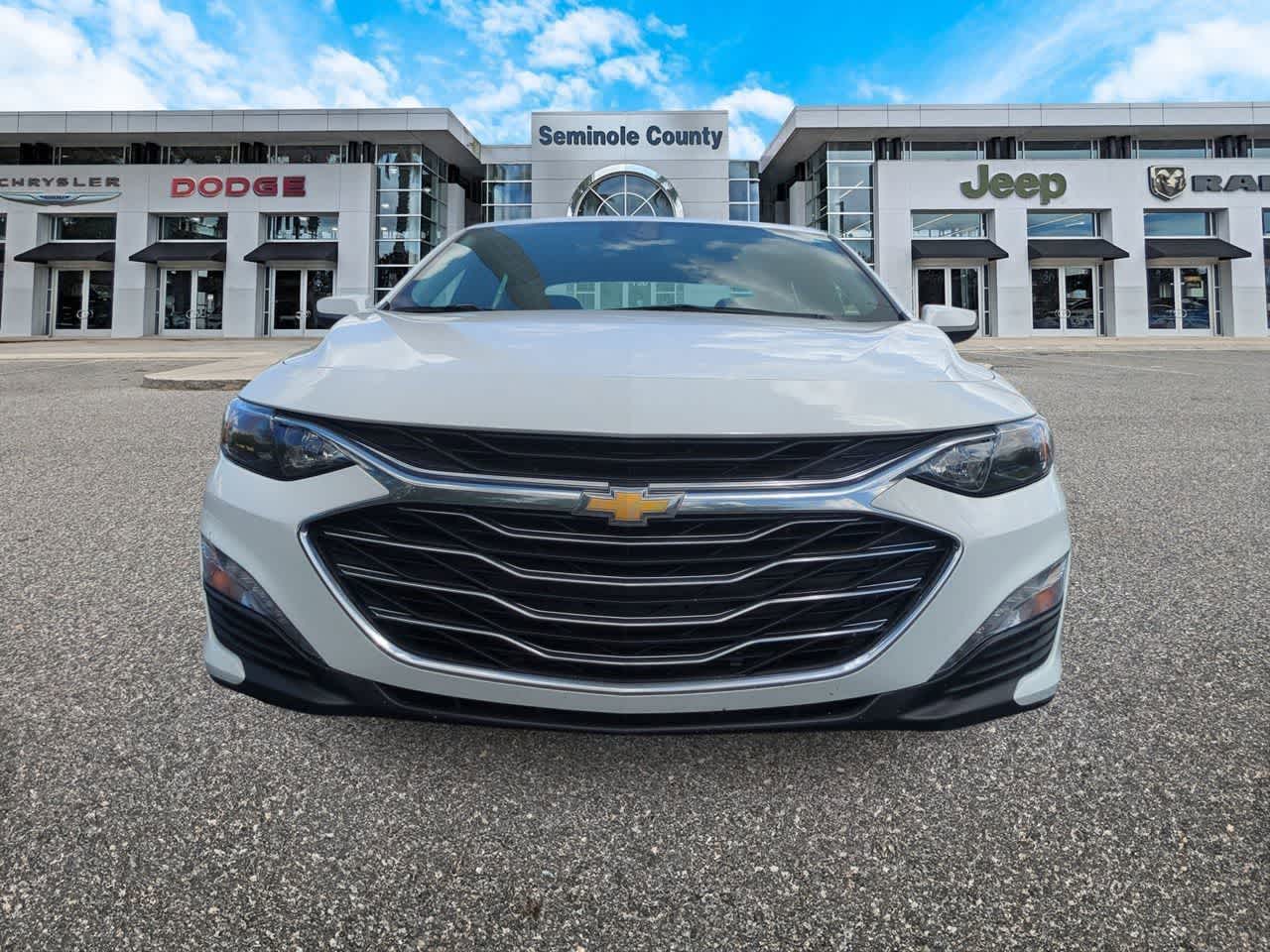 Chevrolet Malibu 1LT con tracción delantera, 2024