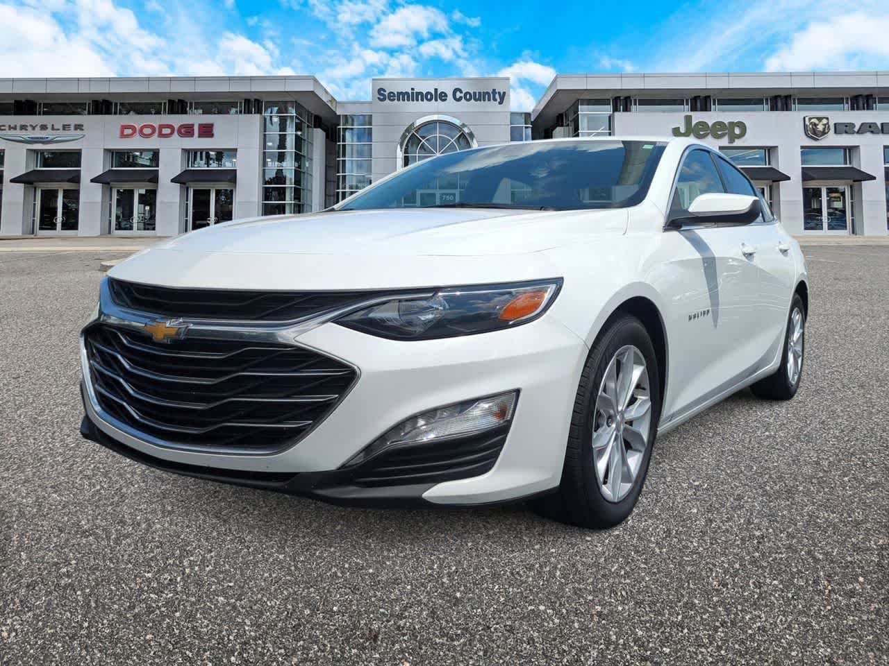 Chevrolet Malibu 1LT con tracción delantera, 2024