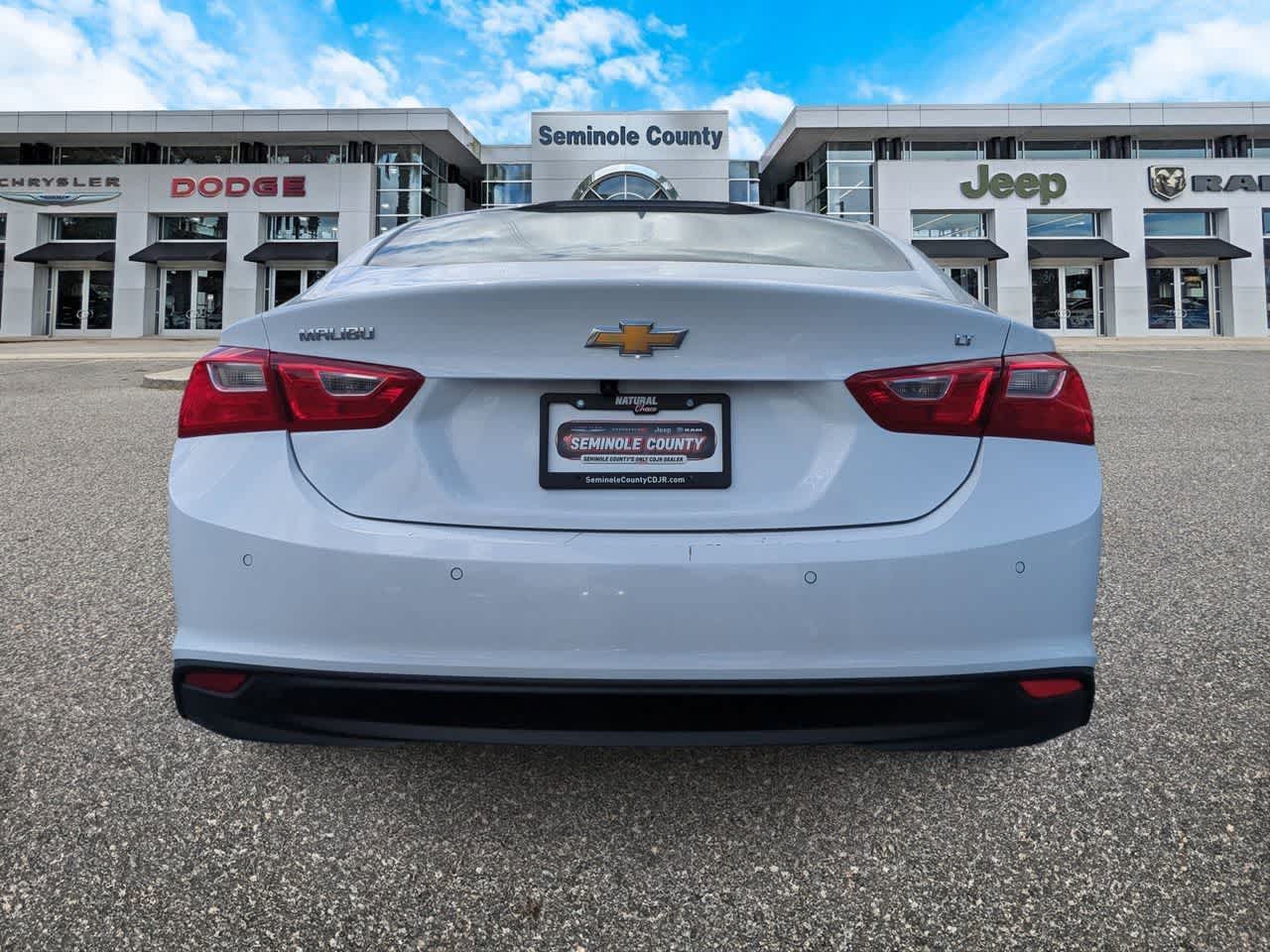 Chevrolet Malibu 1LT con tracción delantera, 2024