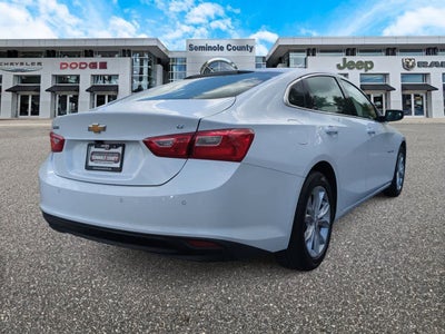 Chevrolet Malibu 1LT con tracción delantera, 2024