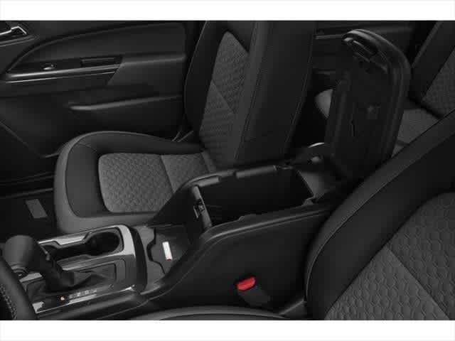 Chevrolet Colorado 2022, tracción 2WD, cabina doble, caja corta, Z71