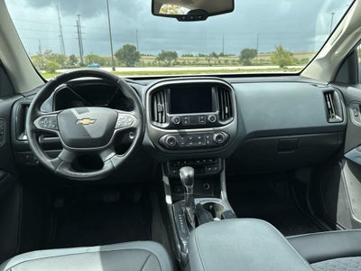 Chevrolet Colorado 2022, tracción 2WD, cabina doble, caja corta, Z71