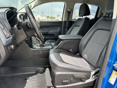Chevrolet Colorado 2022, tracción 2WD, cabina doble, caja corta, Z71