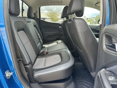 Chevrolet Colorado 2022, tracción 2WD, cabina doble, caja corta, Z71