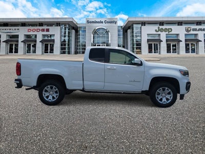 Chevrolet Colorado 2022, tracción 2WD, cabina extendida, caja larga, versión LT