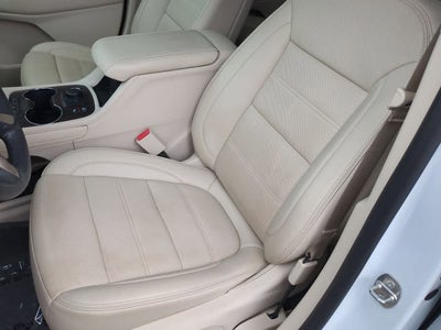 GMC Acadia Denali con tracción delantera (2022)