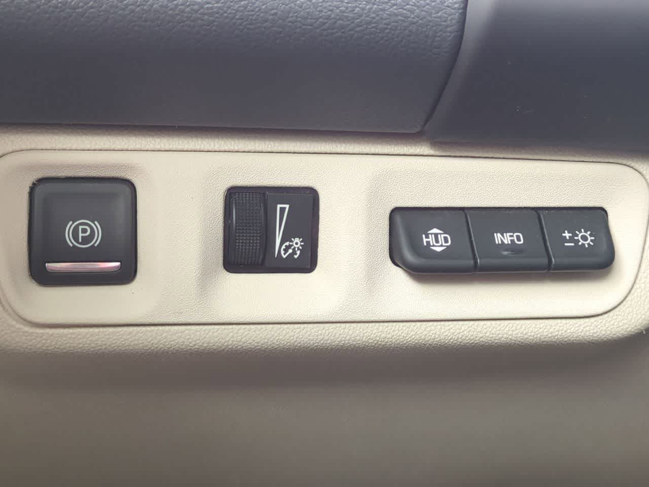 GMC Acadia Denali con tracción delantera (2022)