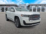 GMC Acadia Denali con tracción delantera (2022)