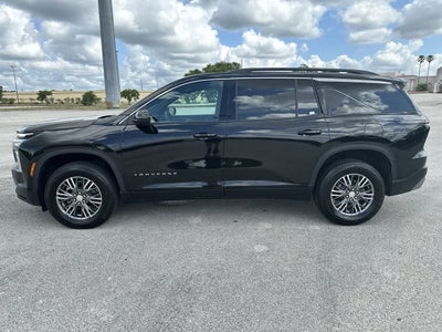 Chevrolet Traverse LT con tracción delantera, 2026