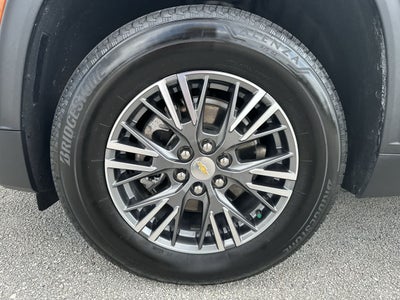 Chevrolet Traverse LT con tracción delantera, 2026