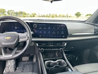 Chevrolet Traverse LT con tracción delantera, 2026