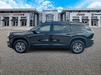 Chevrolet Traverse LT con tracción delantera, 2026