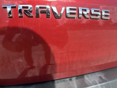 Chevrolet Traverse LT de 2020, tracción delantera, tapicería de cuero