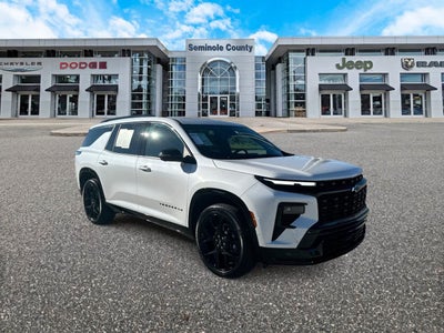 Chevrolet Traverse RS con tracción delantera, 2024