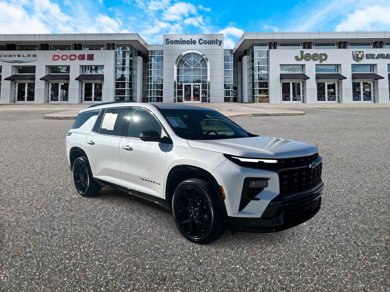 Chevrolet Traverse RS con tracción delantera, 2024