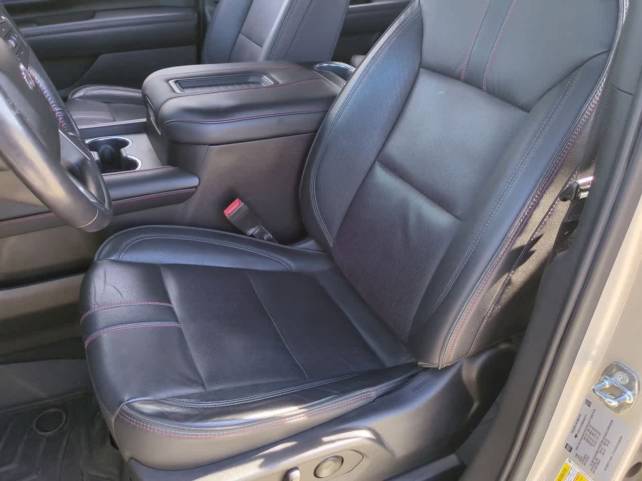 Chevrolet Suburban 2WD RST 2021