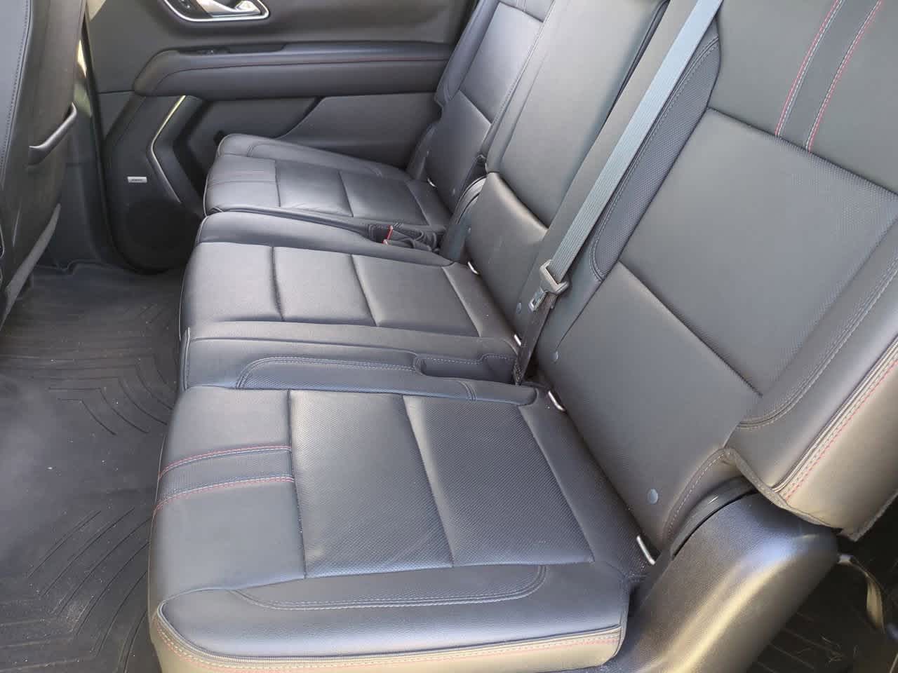 Chevrolet Suburban 2WD RST 2021