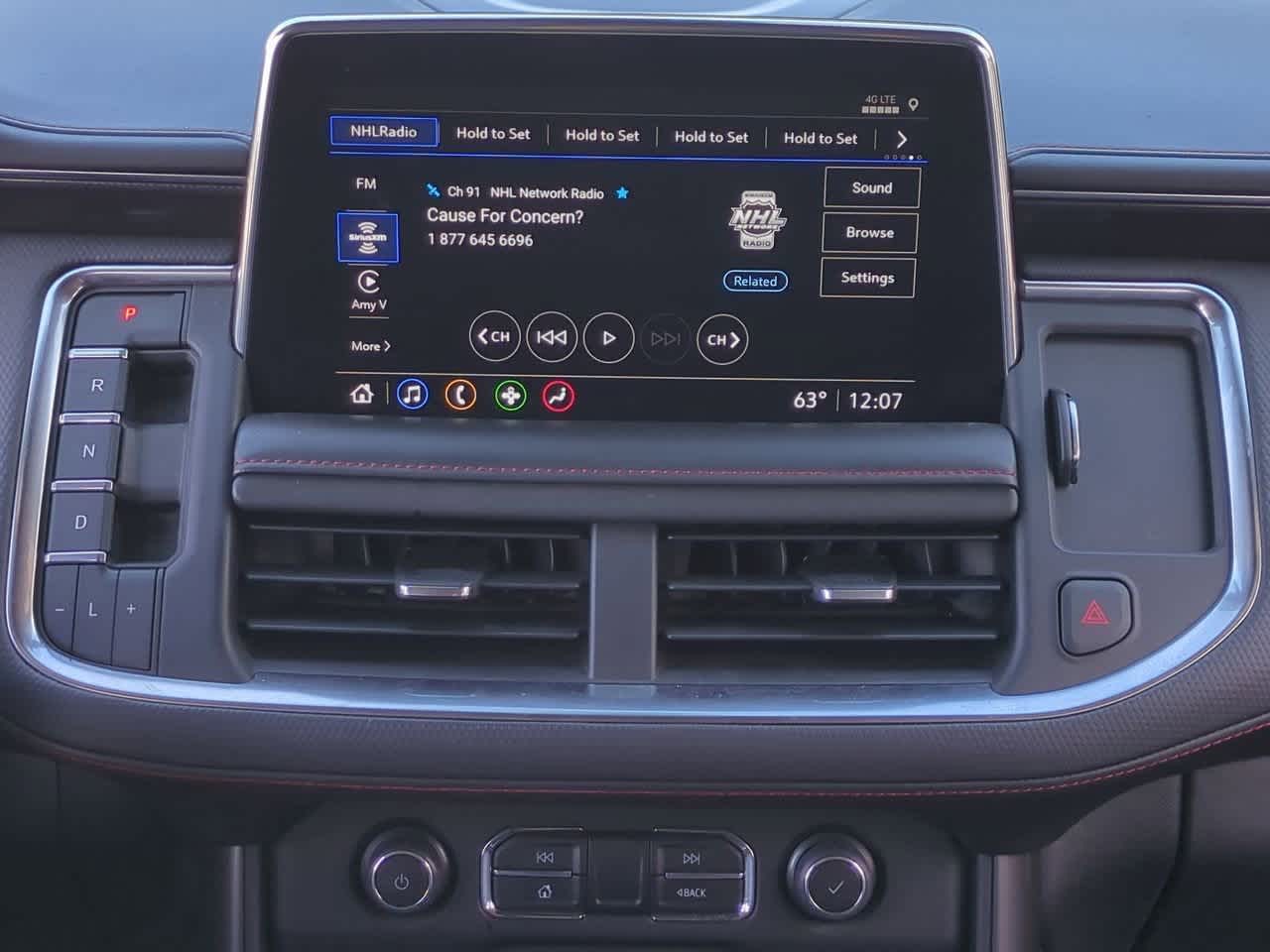 Chevrolet Suburban 2WD RST 2021