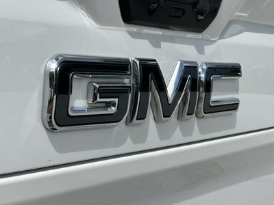GMC Sierra 2500HD 4WD de 2024, cabina doble, caja estándar, versión Denali Ultimate