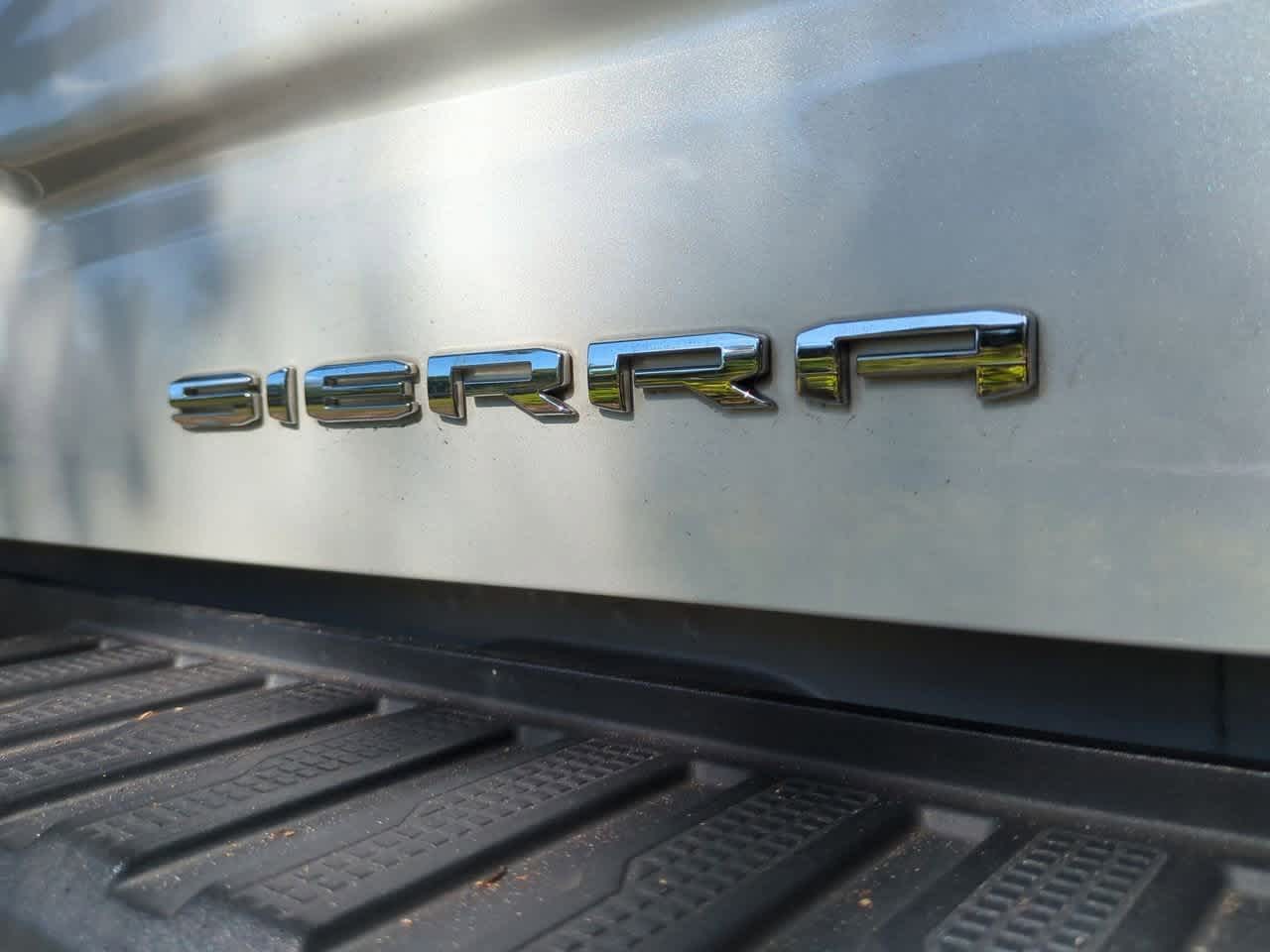 GMC Sierra 1500 4WD Crew Cab Short Box Denali 2021