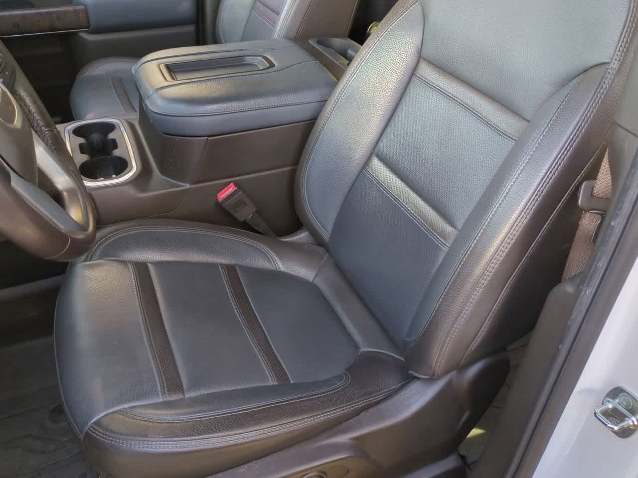 GMC Sierra 1500 4WD Crew Cab Short Box Denali 2021