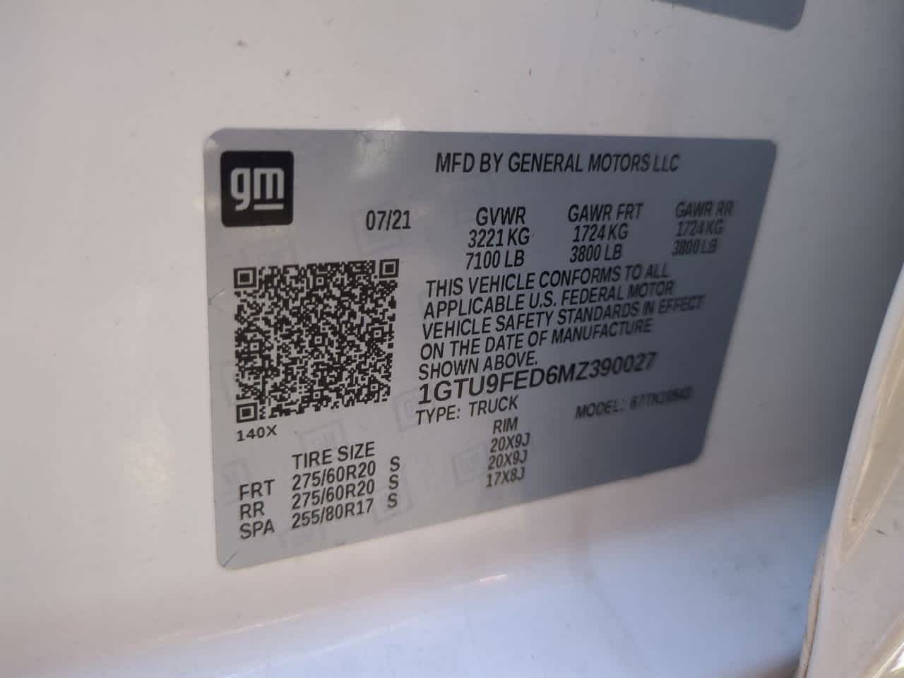 GMC Sierra 1500 4WD Crew Cab Short Box Denali 2021