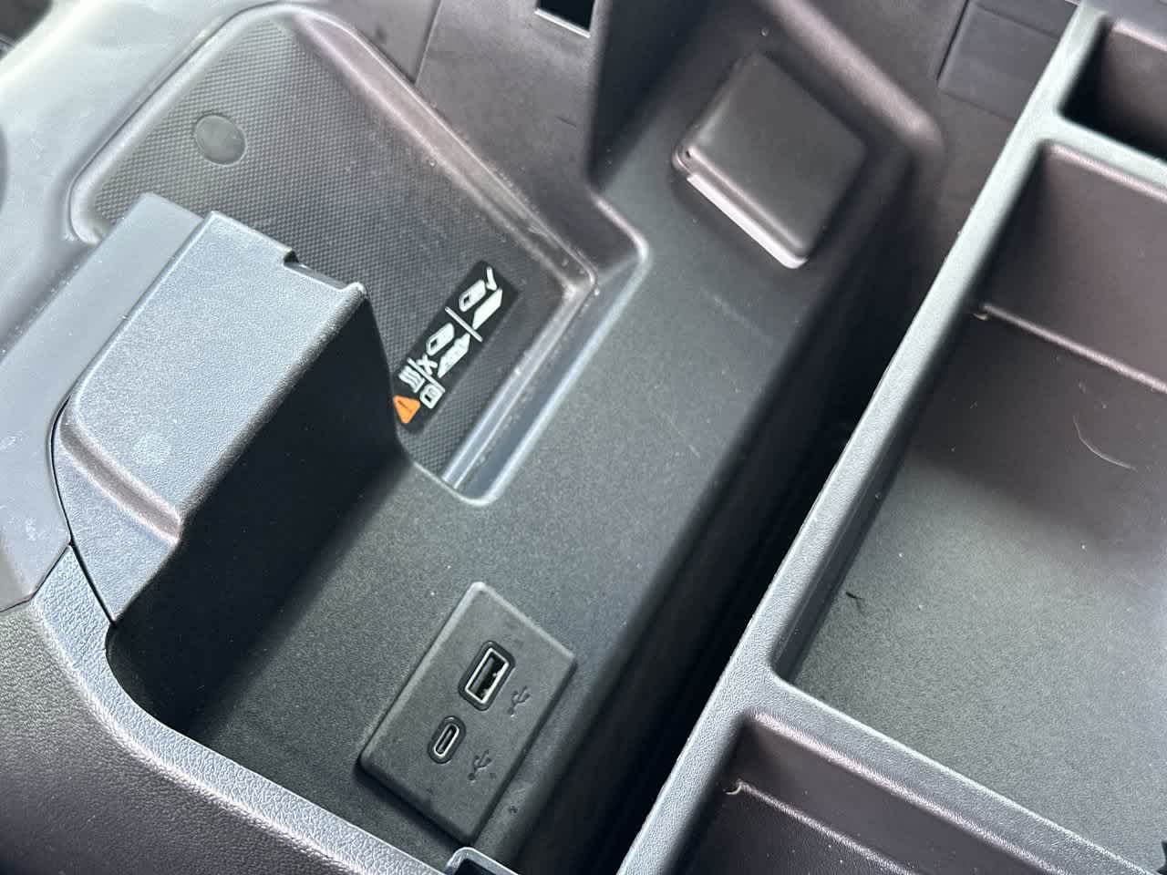 GMC Sierra 1500 4WD de 2024, cabina doble, caja corta, versión Denali