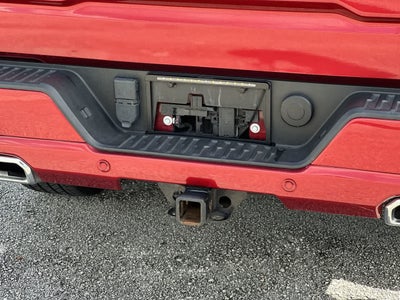 GMC Sierra 1500 4WD de 2024, cabina doble, caja corta, versión Denali