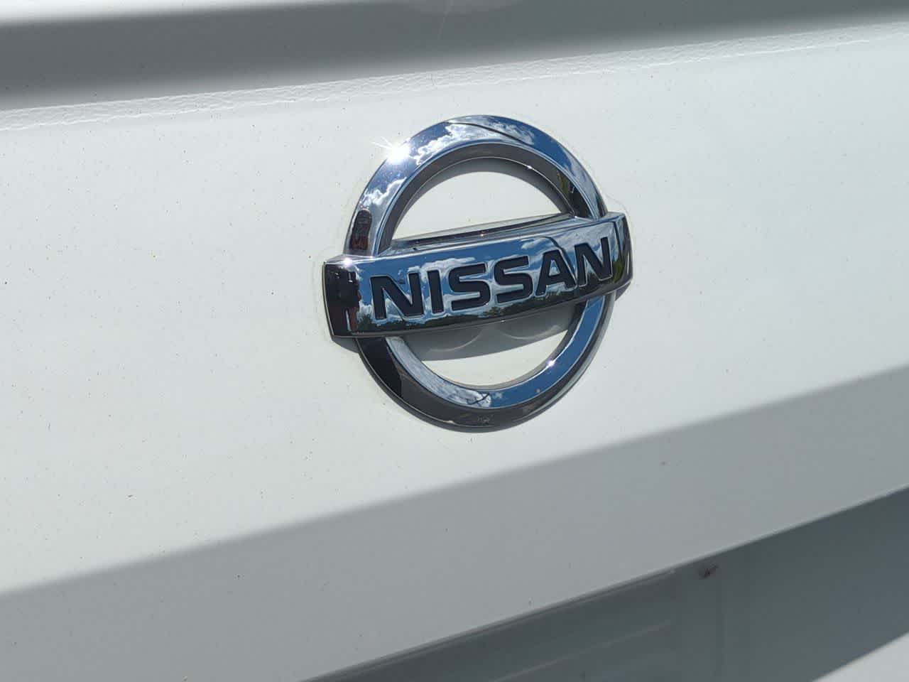 Nissan Altima S con tracción delantera (2021)