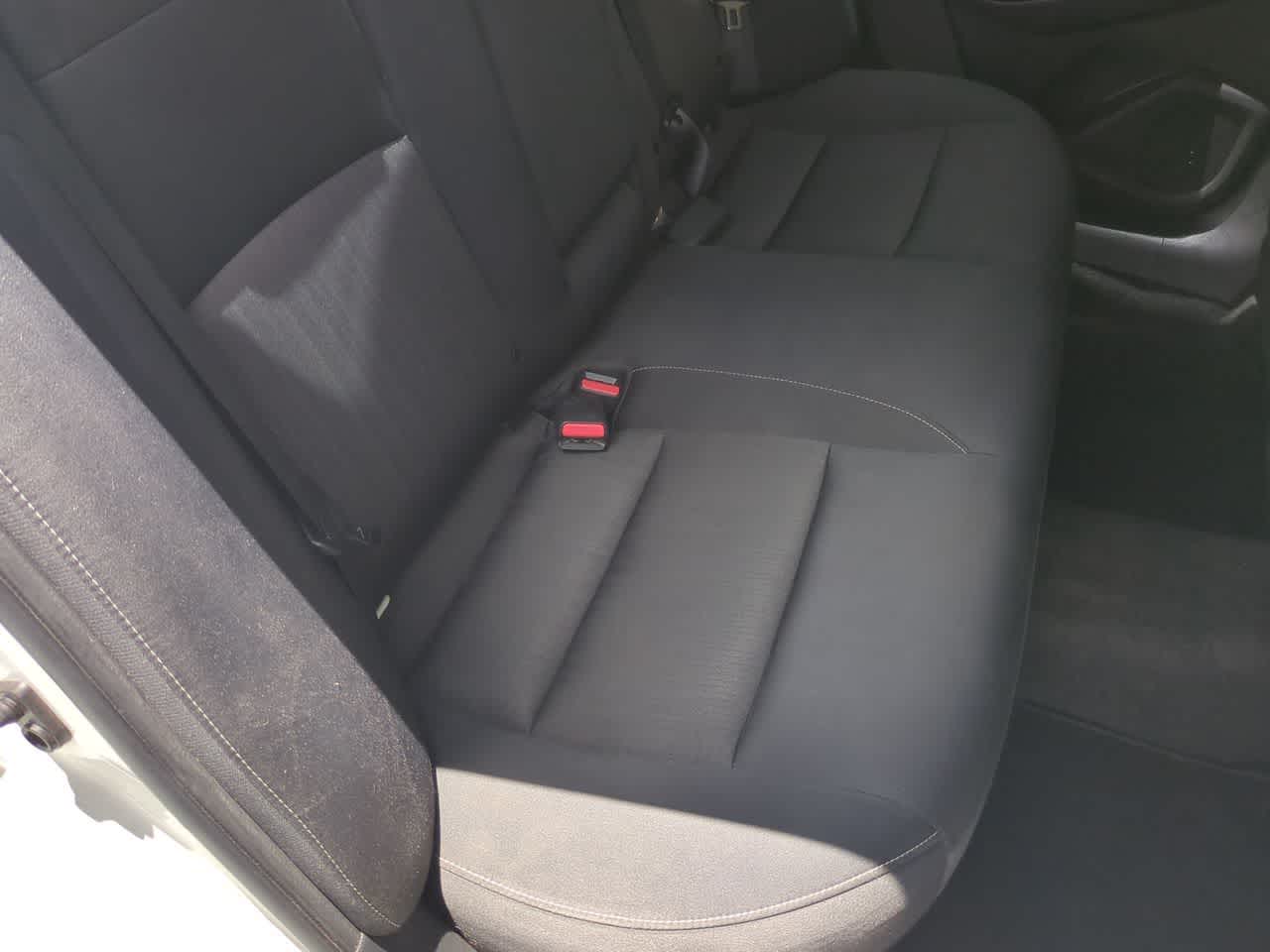 Nissan Altima S con tracción delantera (2021)