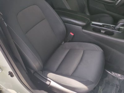 Nissan Altima S con tracción delantera (2021)