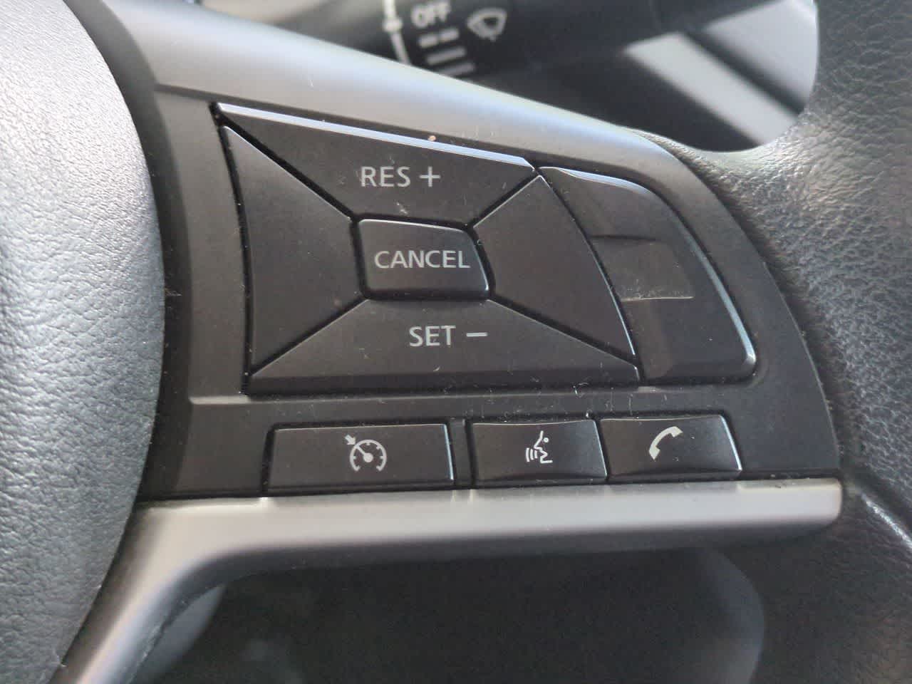 Nissan Altima S con tracción delantera (2021)