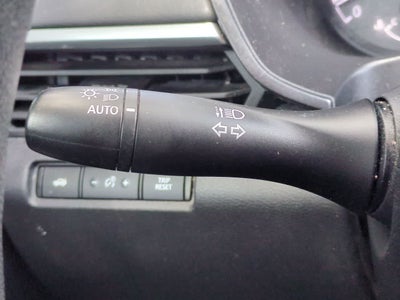 Nissan Altima S con tracción delantera (2021)