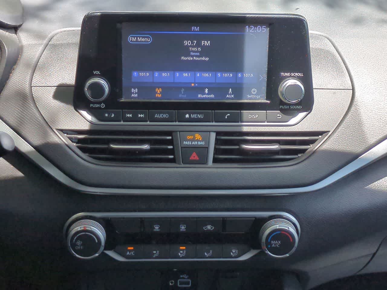 Nissan Altima S con tracción delantera (2021)