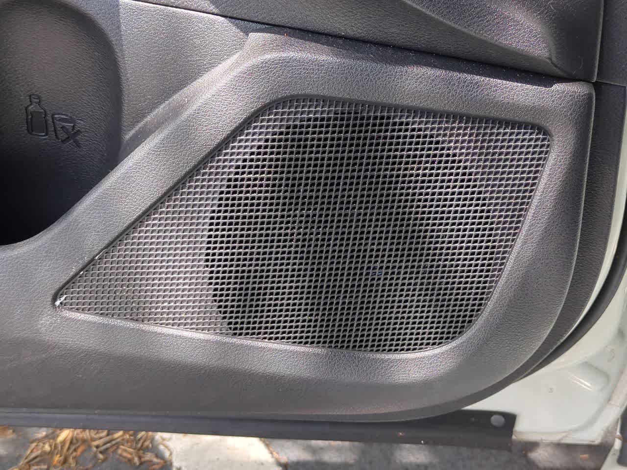 Nissan Altima S con tracción delantera (2021)