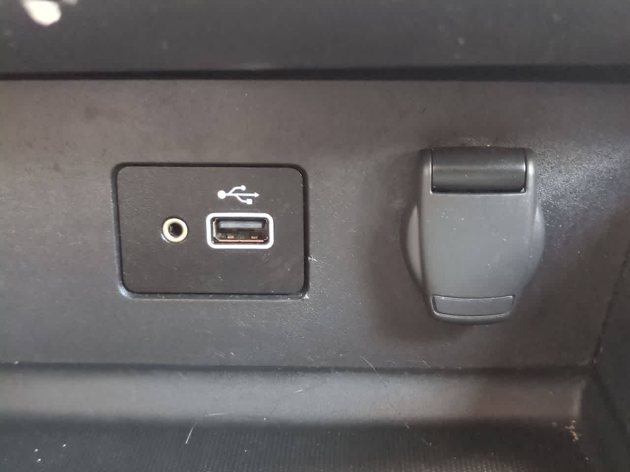 Nissan Altima S con tracción delantera (2021)
