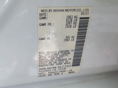 Nissan Altima S con tracción delantera (2021)