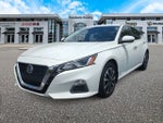 Nissan Altima S con tracción delantera (2021)